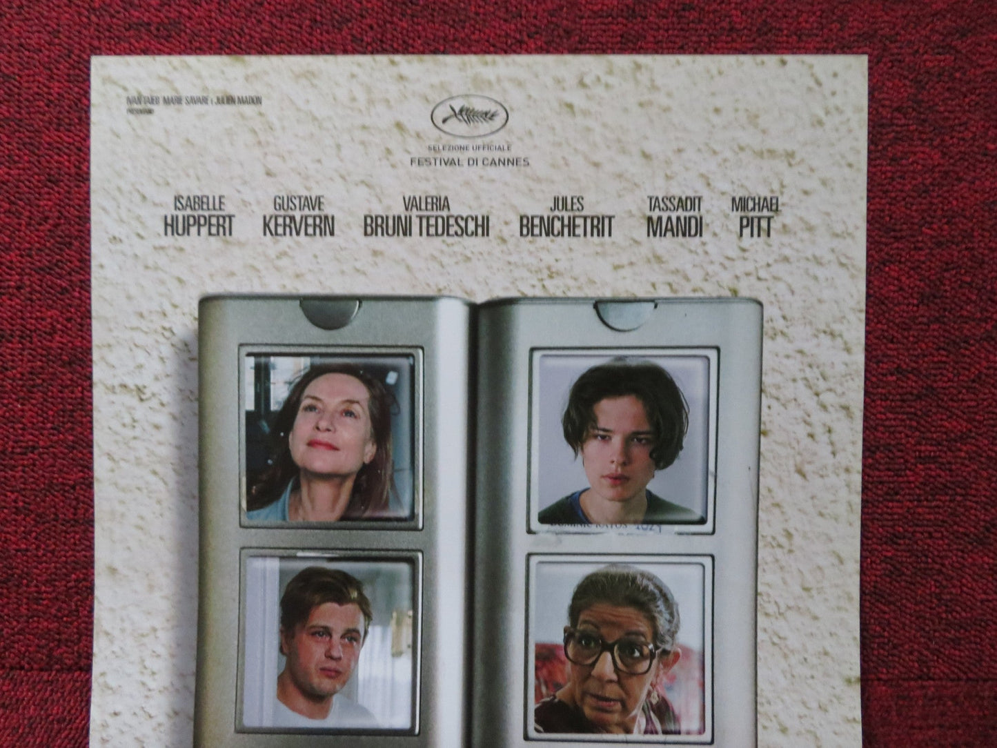 IL CONDOMINIO DEI CUORI INFRANTI ITALIAN LOCANDINA POSTER ISABELLE HUPPERT 2015 Rendezvous Cinema Movie posters