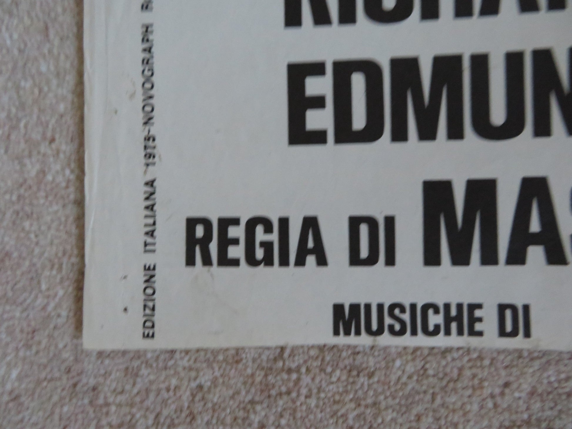 IL MEDAGLIONE INSANGUINATO ITALIAN 2 FOGLIO POSTER RICHARD JOHNSON 1975 Rendezvous Cinema Movie posters