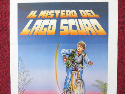 IL MISTERO DEL LAGO SCURO ITALIAN LOCANDINA POSTER HENRY THOMAS TONY BARRY 1987 Rendezvous Cinema Movie posters