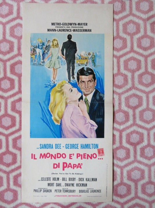 IL MONDO E' PIENO... DI PAPA' ITALIAN LOCANDINA (27.5"x12.5") POSTER S DEE 1968 Movie posters