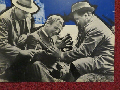 IL MOSTRO DI MAGENDORF / IT HAPPENED IN BROAD DAYLIGHT ITALIAN FOTOBUSTA POSTER Movie posters