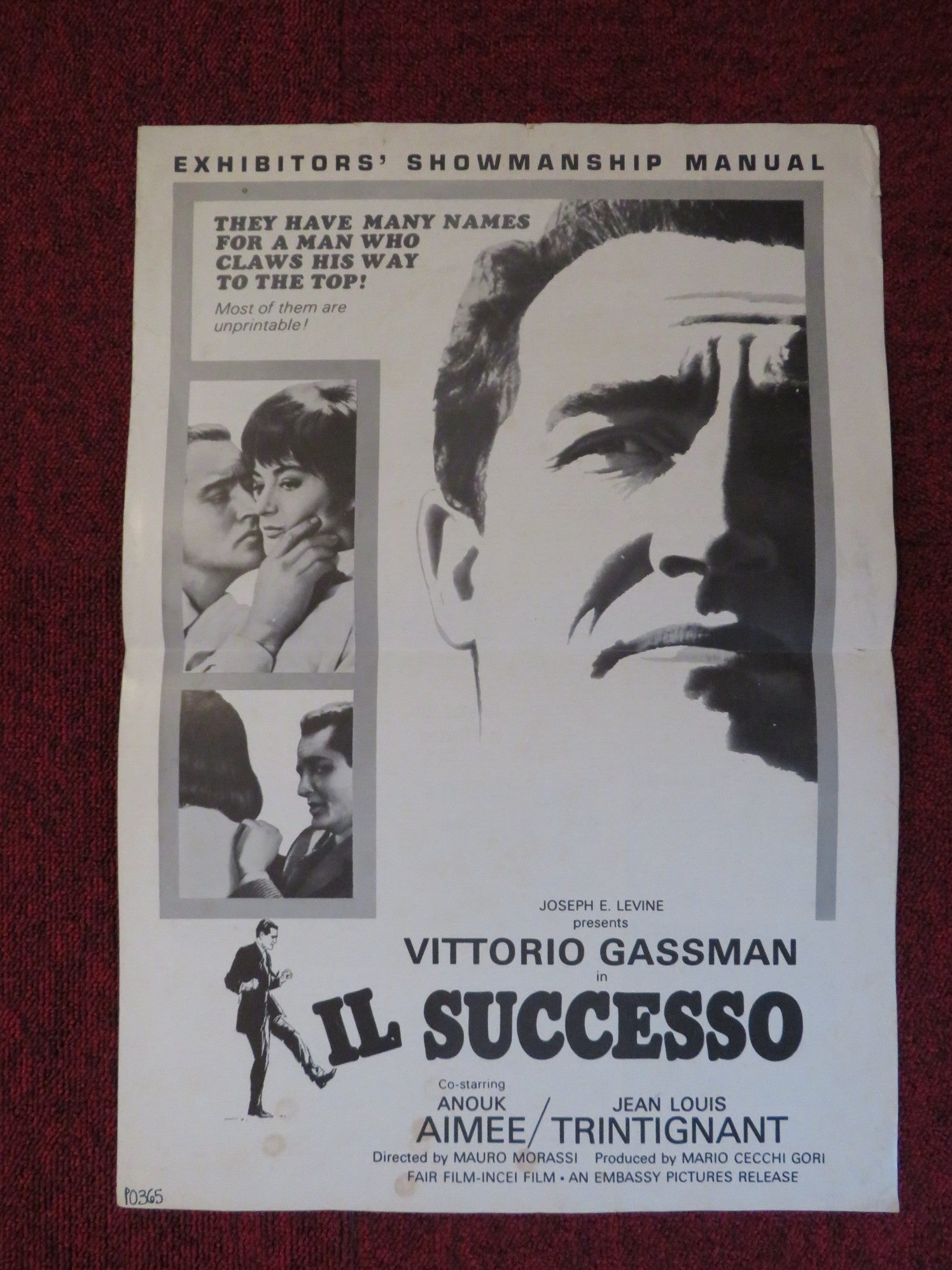 IL SUCCESSO UNCUT EMBASSY PICTURES FOLDED PRESS BOOK VITTORIO GASSMAN 1963 Rendezvous Cinema Movie posters