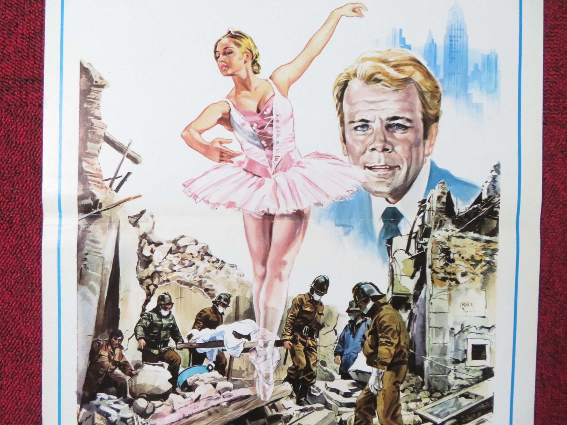 APOCALOSSE DI UN TERREMOTO ITALIAN LOCANDINA POSTER GEORGE ARDISSON 1982 - Rendezvous Cinema