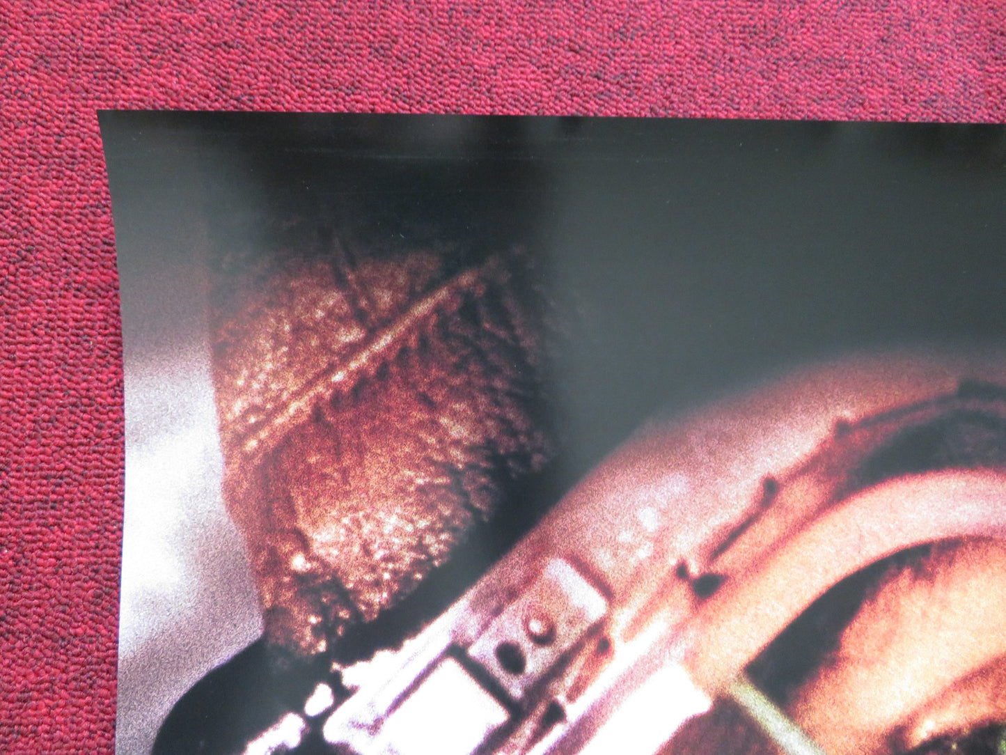 SKY CAPTAIN AND THE WORLD OF TOMORROW US ONE SHEET ROLLED POSTER JUDE LAW 2004 - Rendezvous Cinema