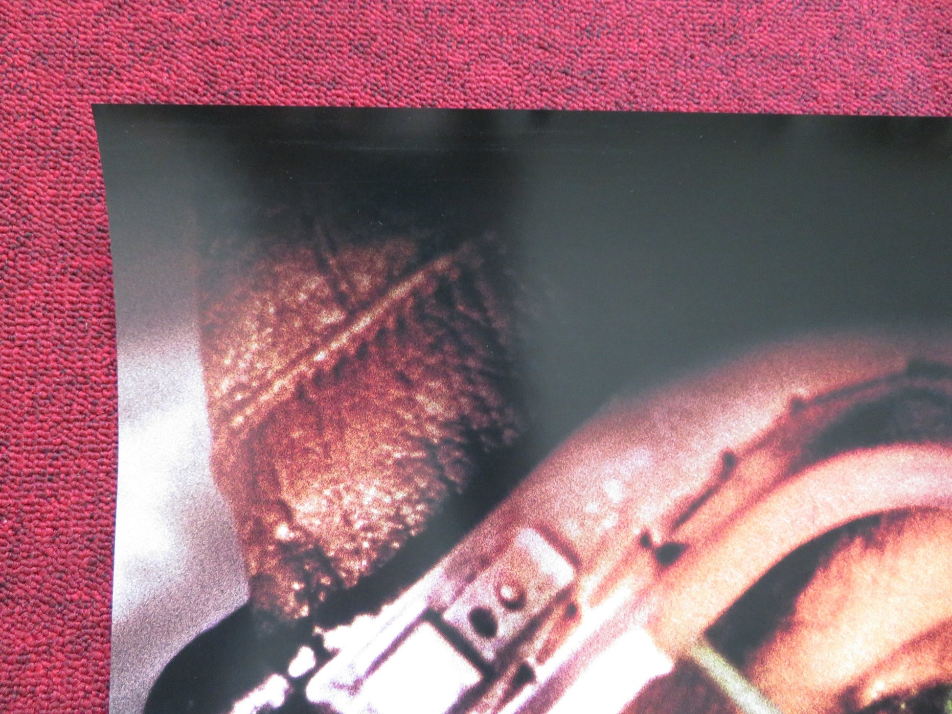 SKY CAPTAIN AND THE WORLD OF TOMORROW US ONE SHEET ROLLED POSTER JUDE LAW 2004 - Rendezvous Cinema