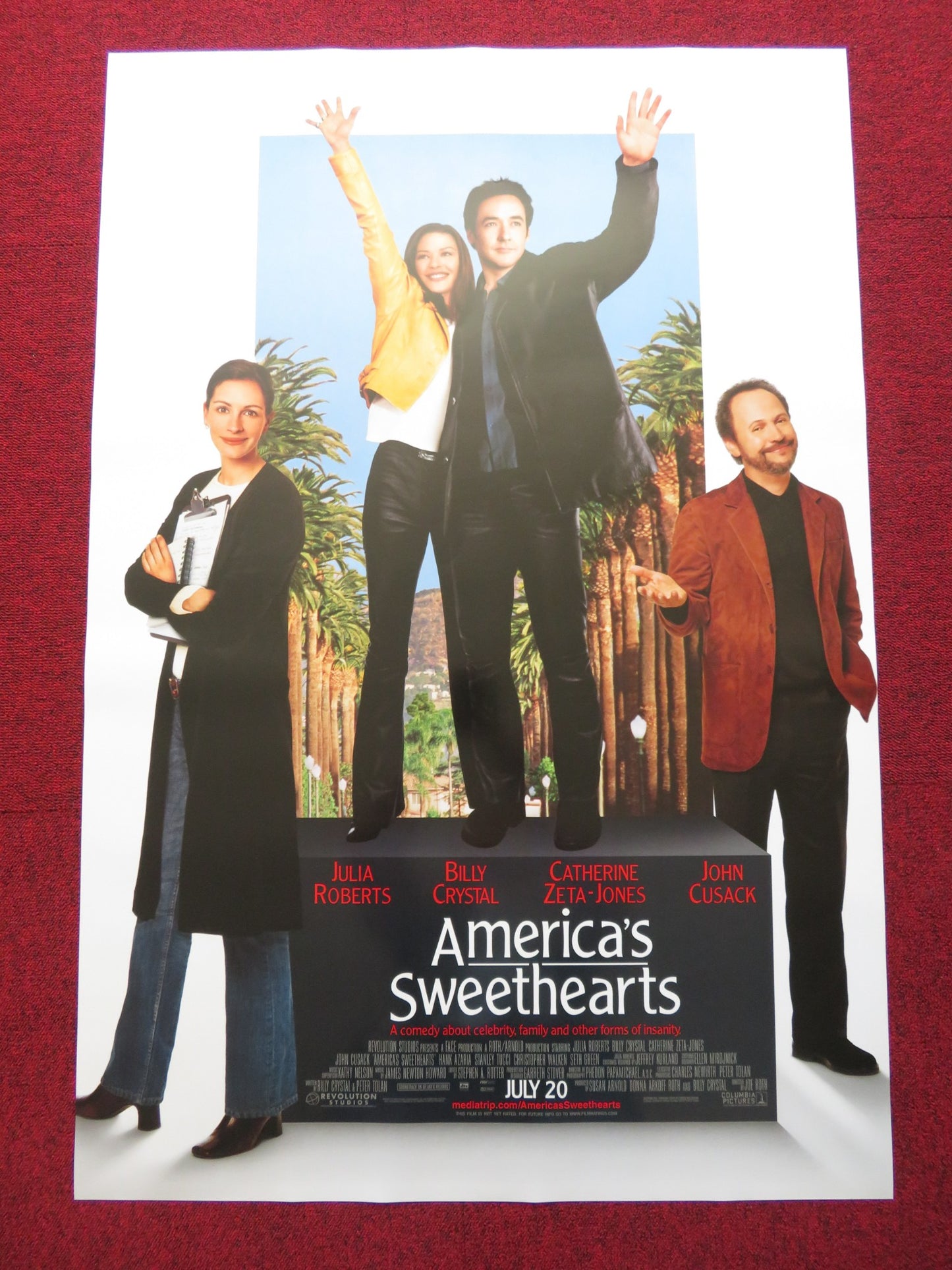 AMERICA'S SWEETHEARTS US ONE SHEET ROLLED POSTER JULIA ROBERTS BILLY CRYSTAL '01 - Rendezvous Cinema