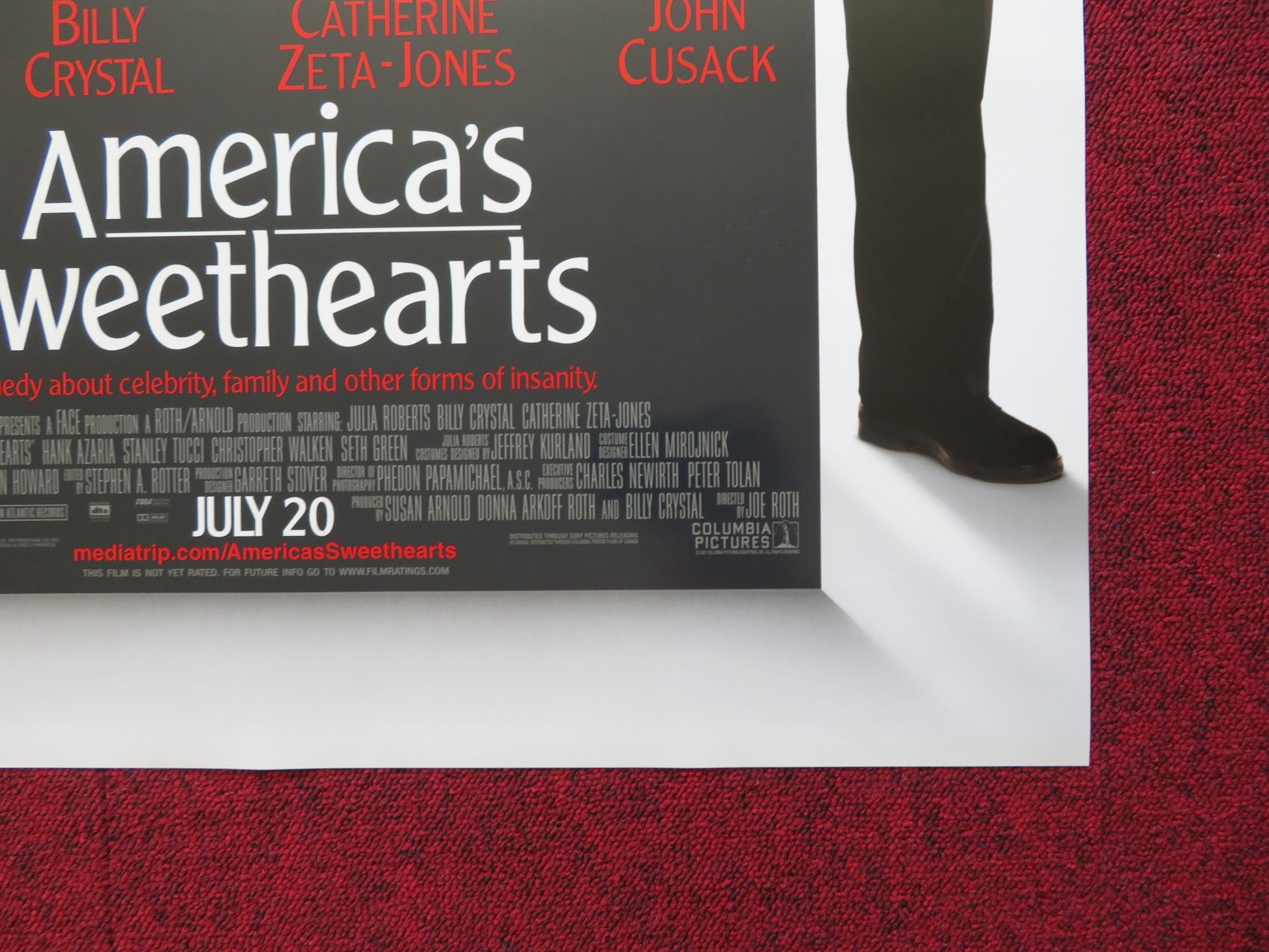 AMERICA'S SWEETHEARTS US ONE SHEET ROLLED POSTER JULIA ROBERTS BILLY CRYSTAL '01 - Rendezvous Cinema