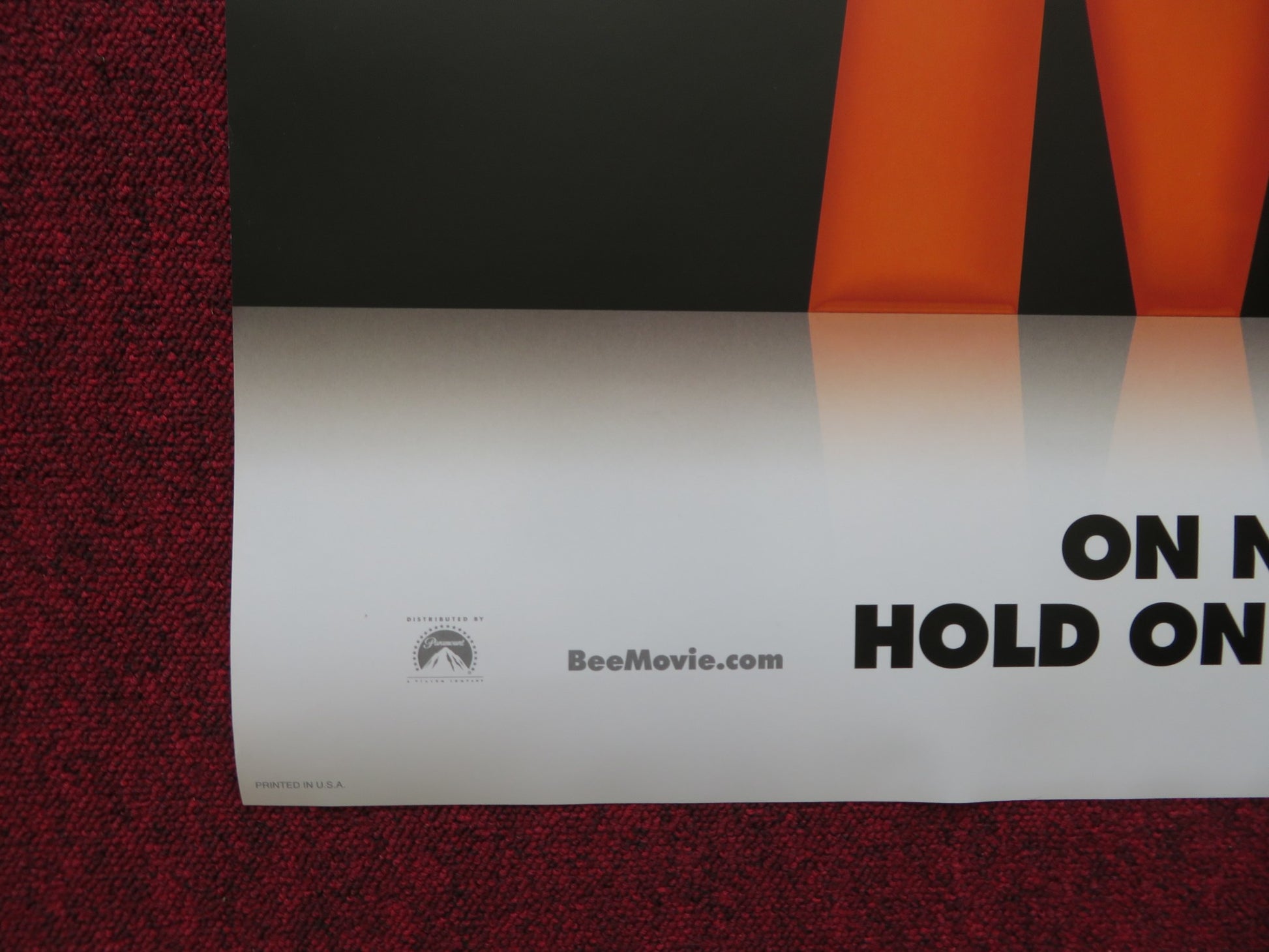 BEE MOVIE US ONE SHEET ROLLED POSTER JERRY SEINFELD RENEE ZELLWEGER 2007 - Rendezvous Cinema