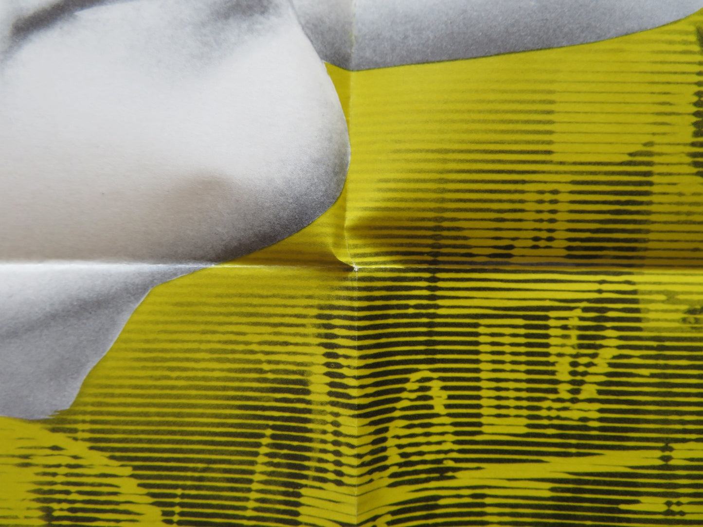 LIVE FOR LIFE FOLDED US ONE SHEET POSTER YVES MONTAND CANDICE BERGEN 1968 - Rendezvous Cinema