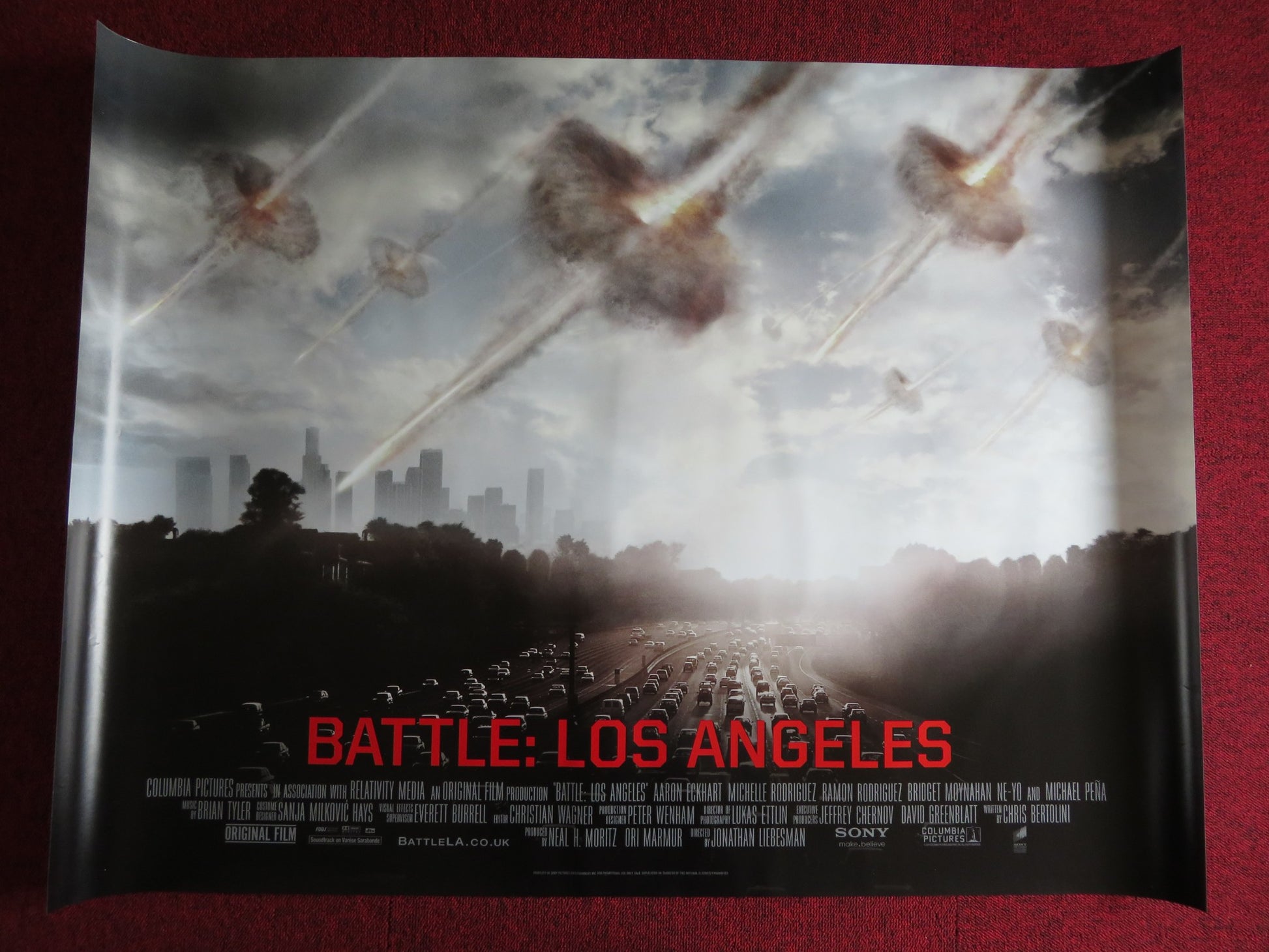 BATTLE LOS ANGELES UK QUAD (30"x 40") ROLLED POSTER AARON ECKHART R.RODRIGUE '10 - Rendezvous Cinema