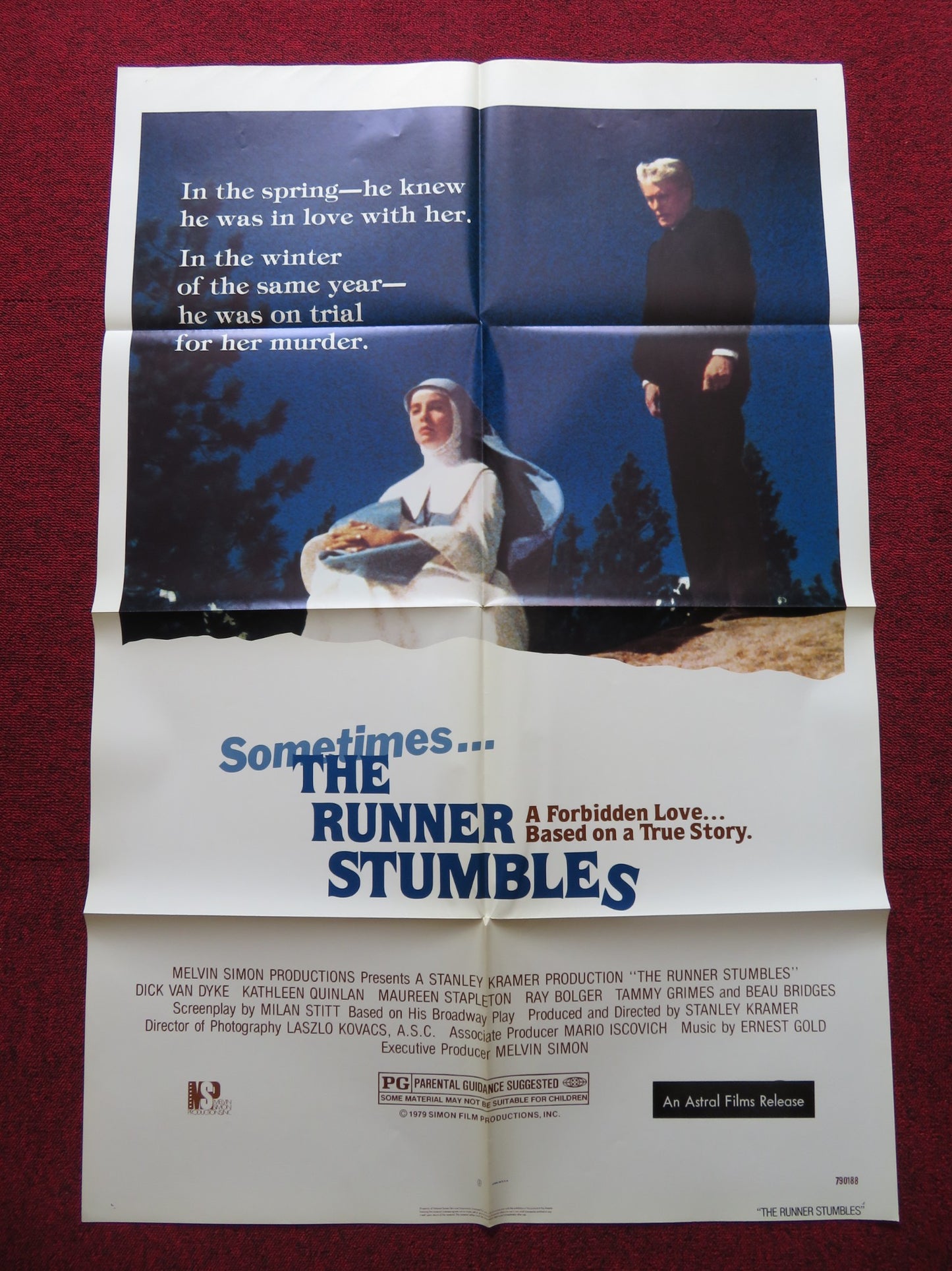 THE RUNNER STUMBLES FOLDED US ONE SHEET POSTER DICK VAN DYKE K. QUINLAN 1979 - Rendezvous Cinema