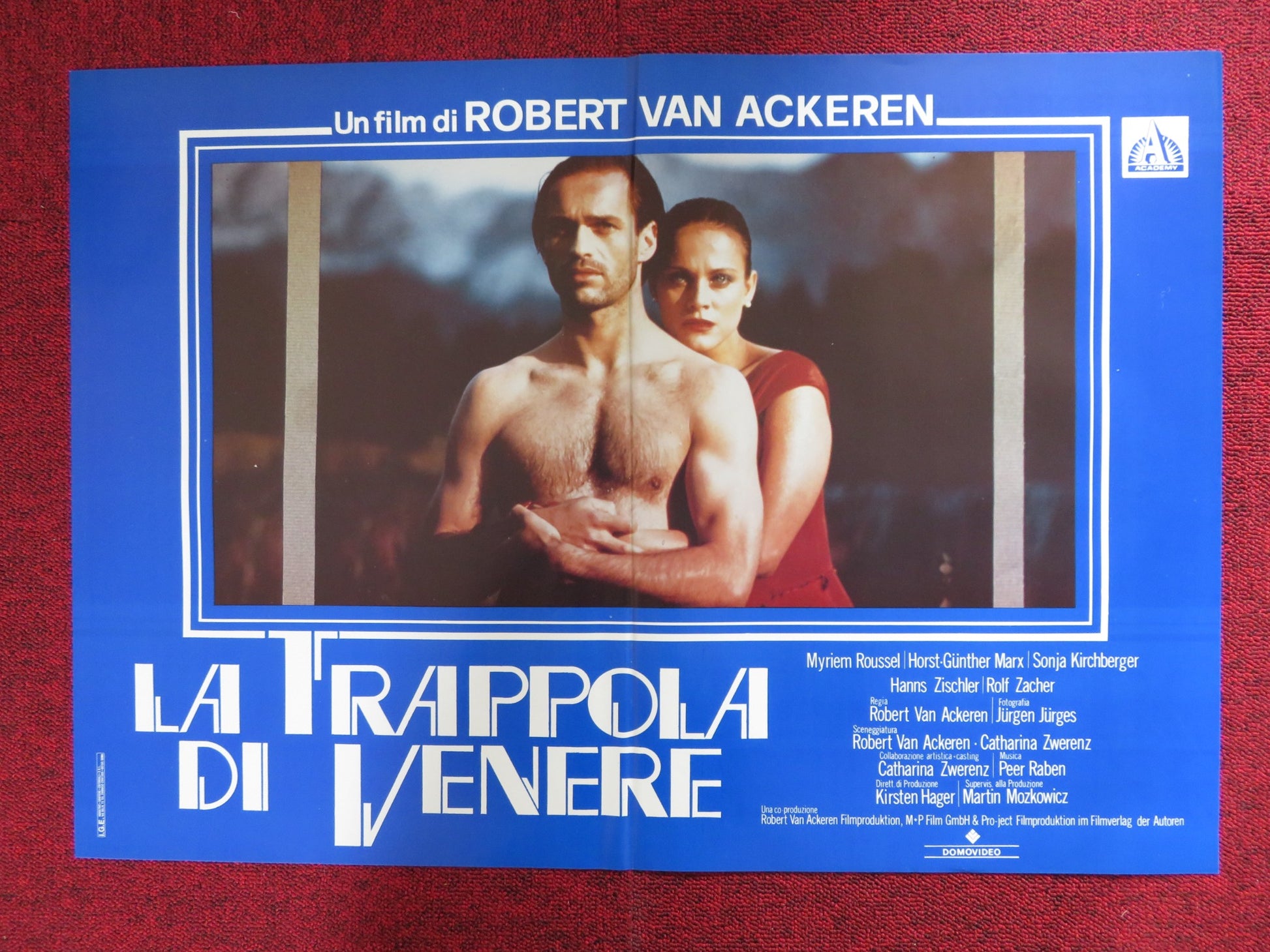 THE VENUS TRAP - A ITALIAN FOTOBUSTA POSTER MYRIEM ROUSSEL HORST G. MARX 1988 - Rendezvous Cinema