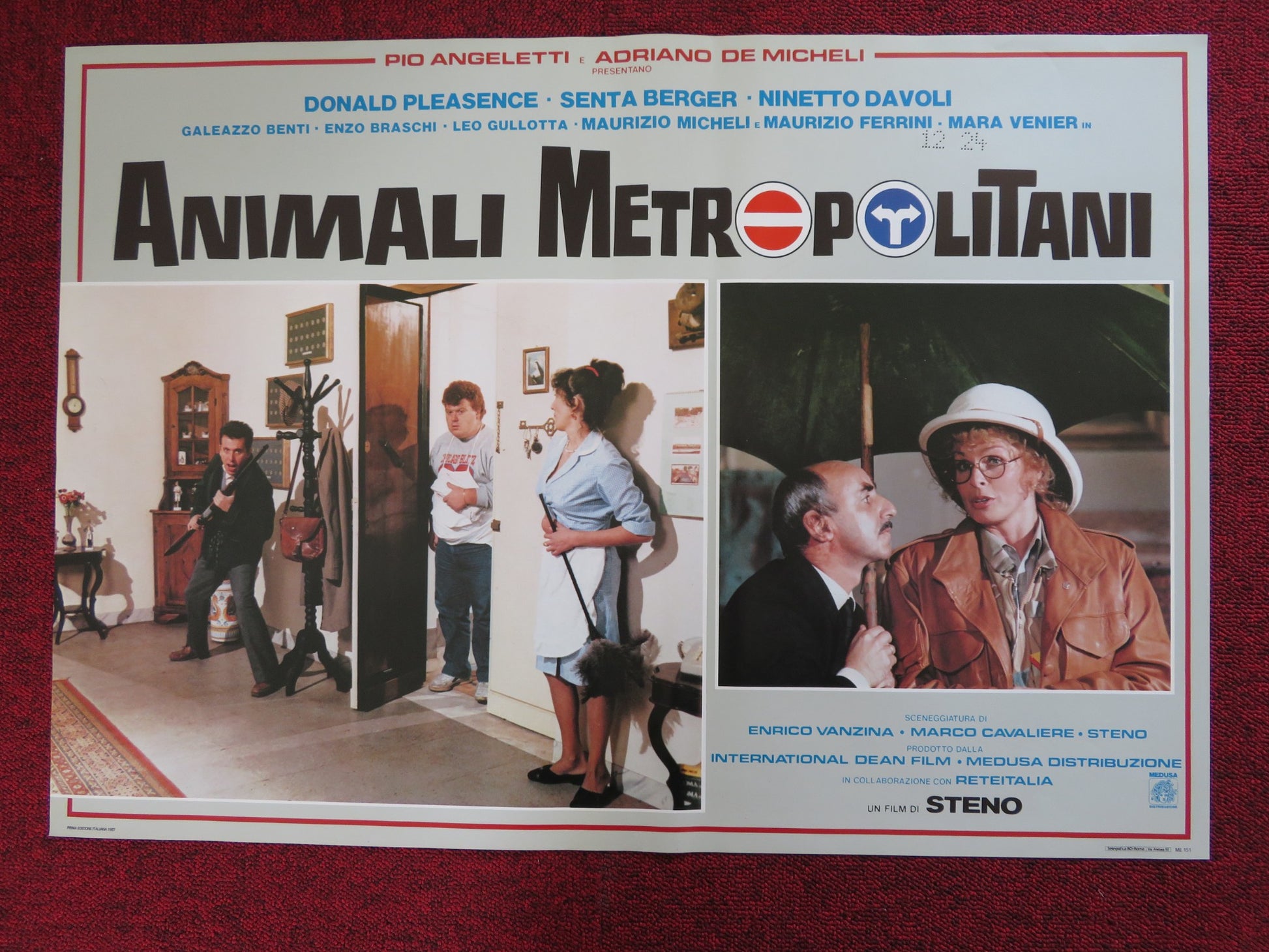 ANIMALI METROPOLITANI - A ITALIAN FOTOBUSTA POSTER DONALD PLEASENCE 1987 - Rendezvous Cinema