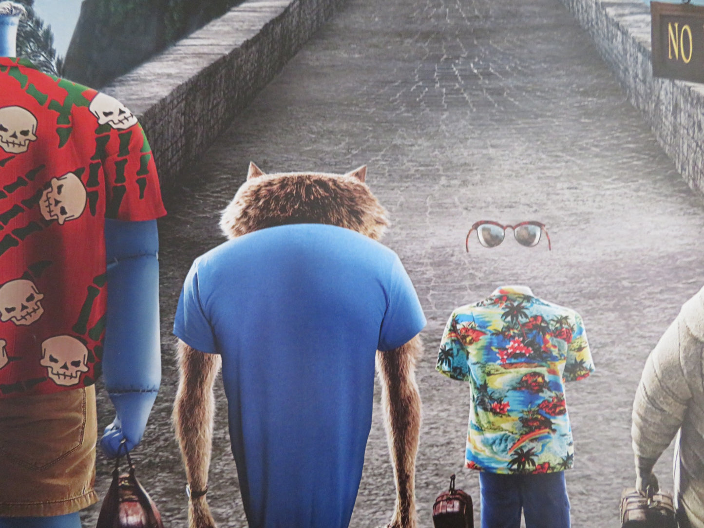 HOTEL TRANSYLVANIA UK QUAD (30"x 40") ROLLED POSTER ADAM SANDLER S. GOMEZ 2012 - Rendezvous Cinema