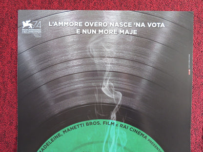 AMMORE E MALAVITA ITALIAN LOCANDINA POSTER CLAUDIA GERINI CARLO BUCCIROSSO 2017 - Rendezvous Cinema