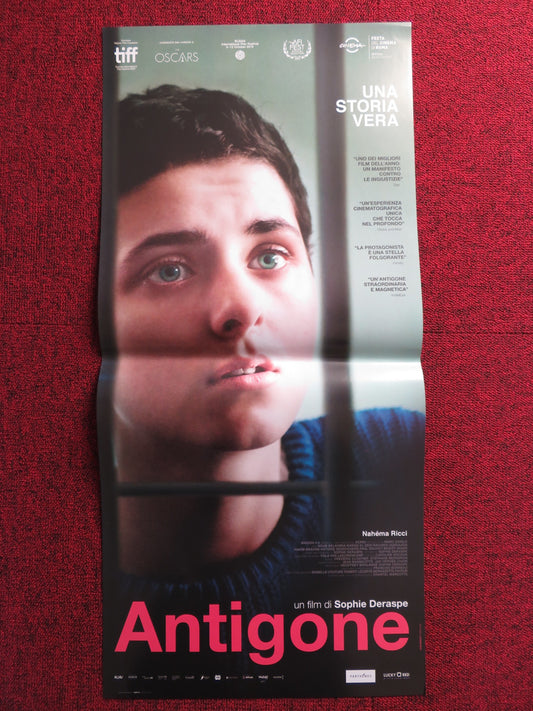 ANTIGONE ITALIAN LOCANDINA POSTER NAHEMA RICCI RAWAD EL-ZEIN 2019 - Rendezvous Cinema