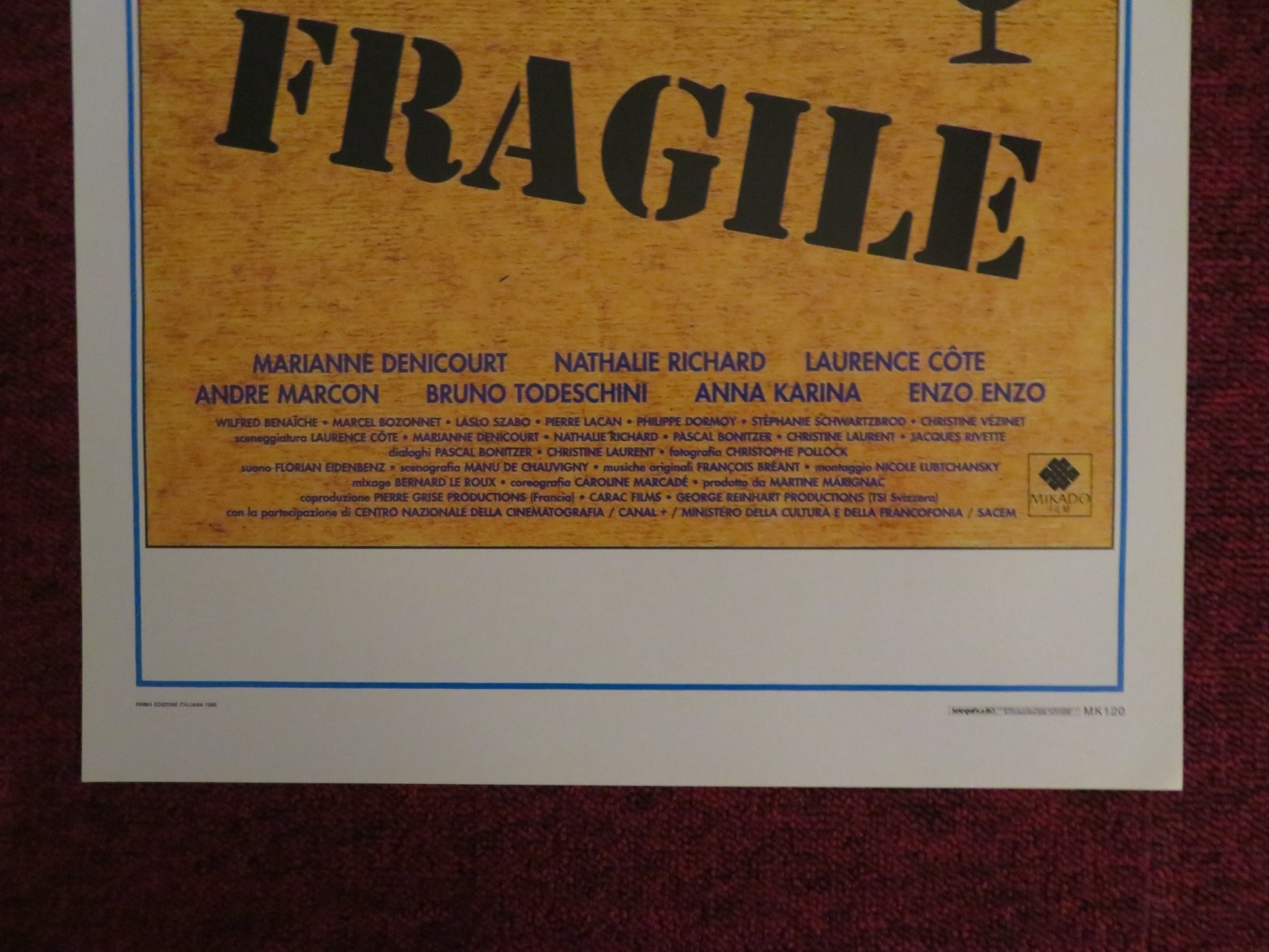 ALTO BASSO FRAGILE ITALIAN LOCANDINA POSTER MARIANNE DENICOURT N. RICHARD 1995 - Rendezvous Cinema