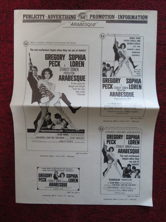 ARABESQUE - FOLDED PRESSBOOK UNCUT UNIVERSAL GREGORY PECK SOPHIA LOREN 1966 - Rendezvous Cinema