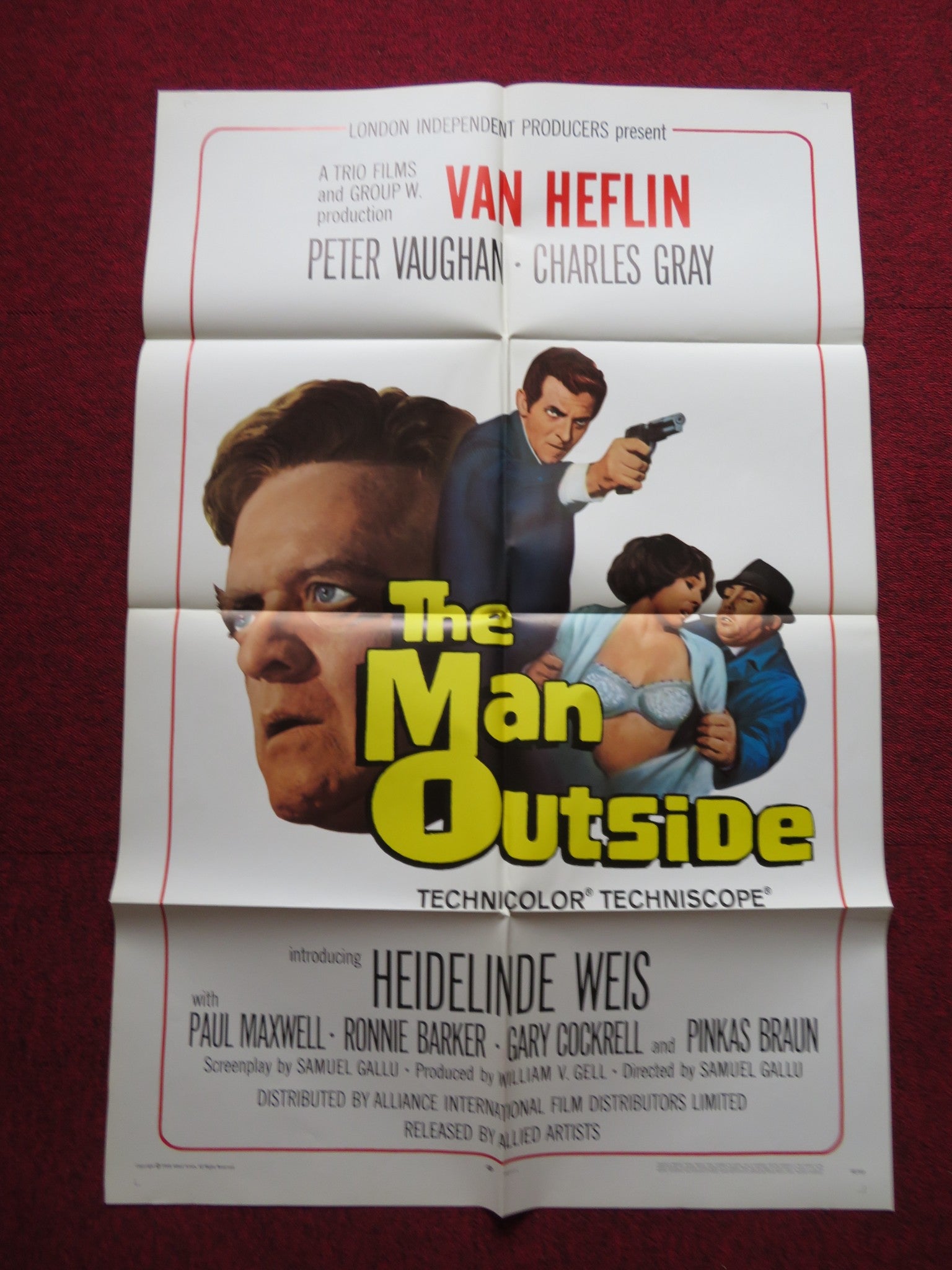 THE MAN OUTSIDE FOLDED US ONE SHEET POSTER VAN HEFLIN PETER VAUGHAN 1968 - Rendezvous Cinema