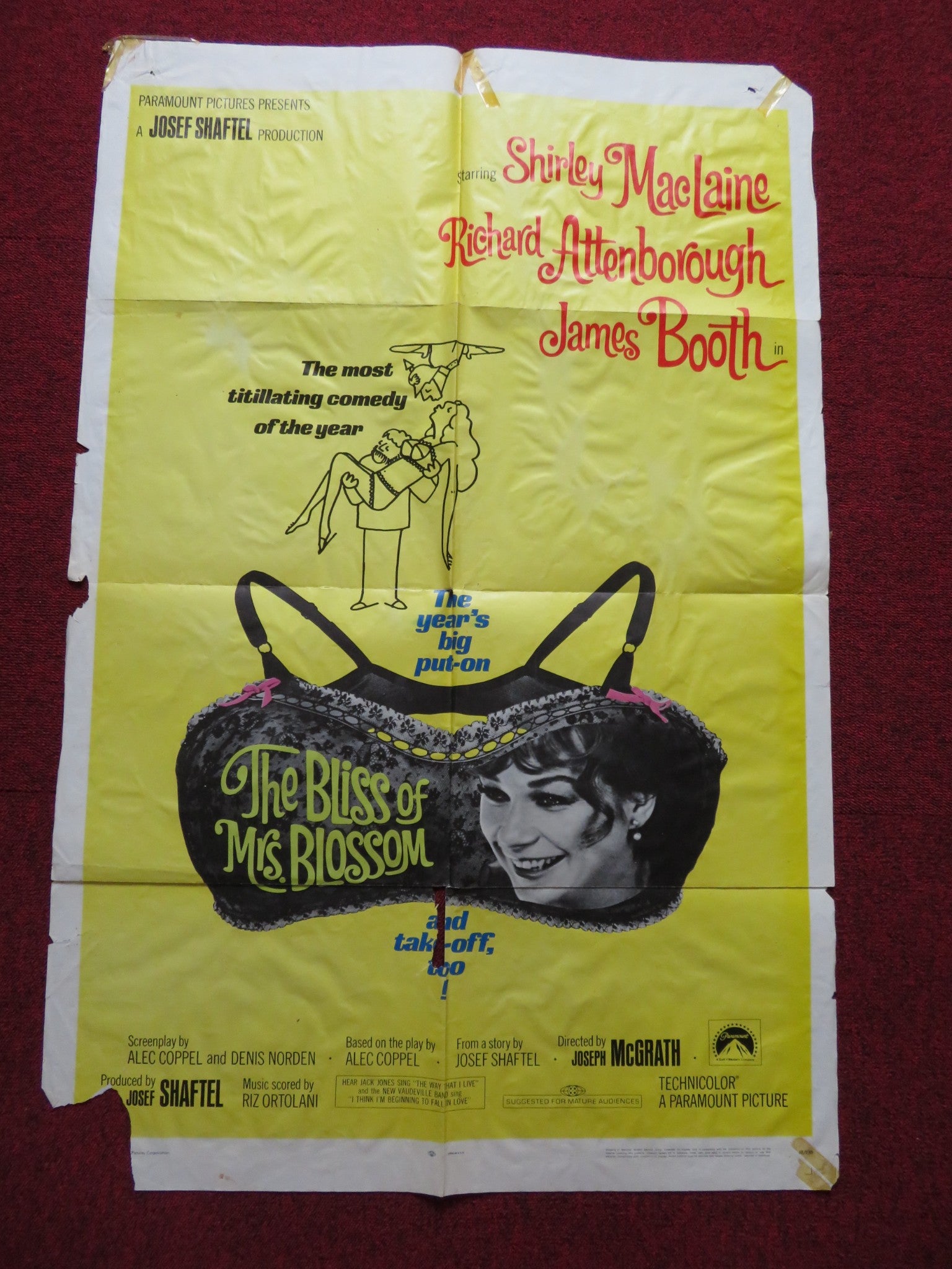 THE BLISS OF MRS.BLOSSOM FOLDED US ONE SHEET POSTER SHIRLEY MACLAINE 1968 - Rendezvous Cinema