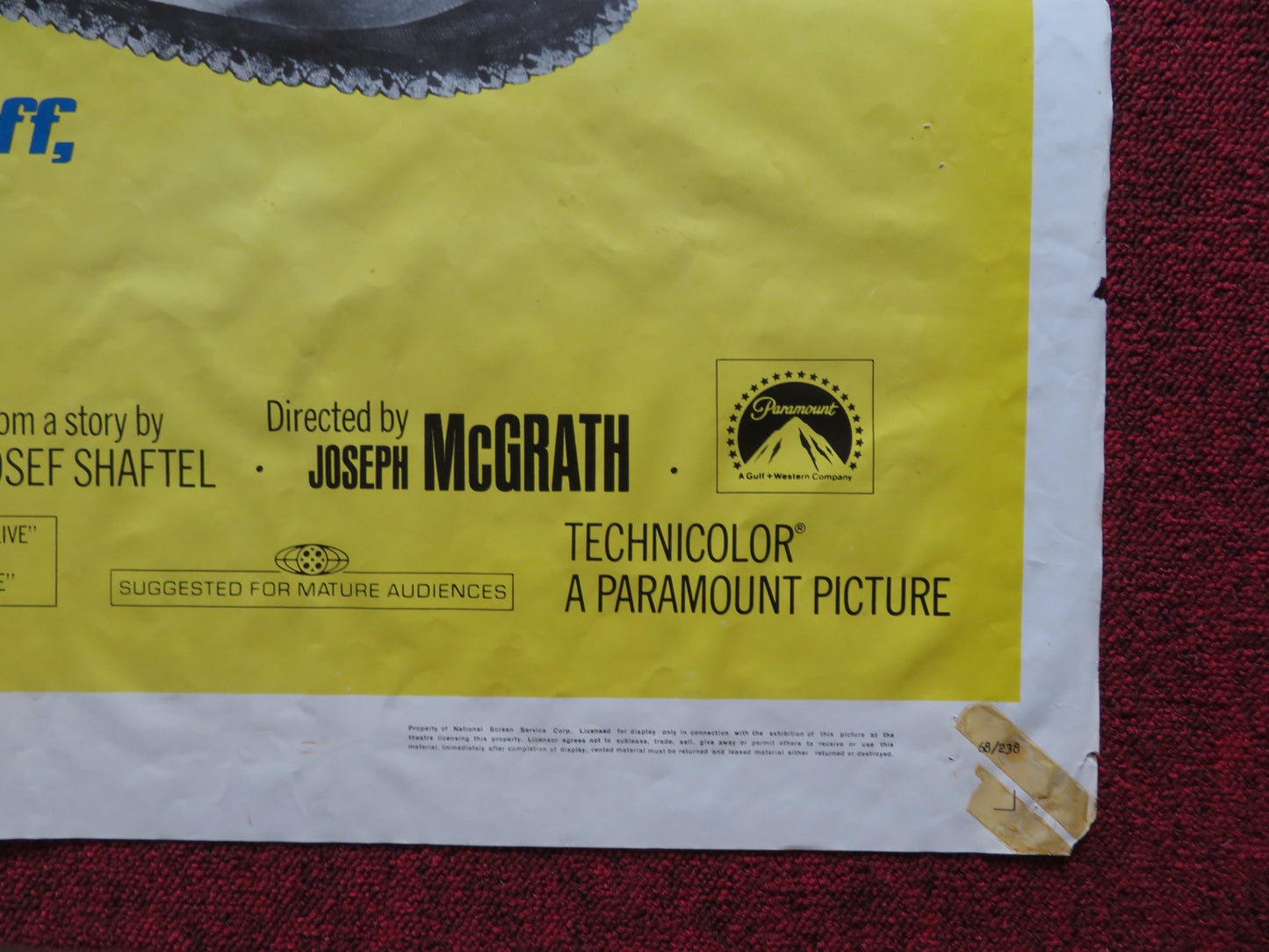 THE BLISS OF MRS.BLOSSOM FOLDED US ONE SHEET POSTER SHIRLEY MACLAINE 1968 - Rendezvous Cinema