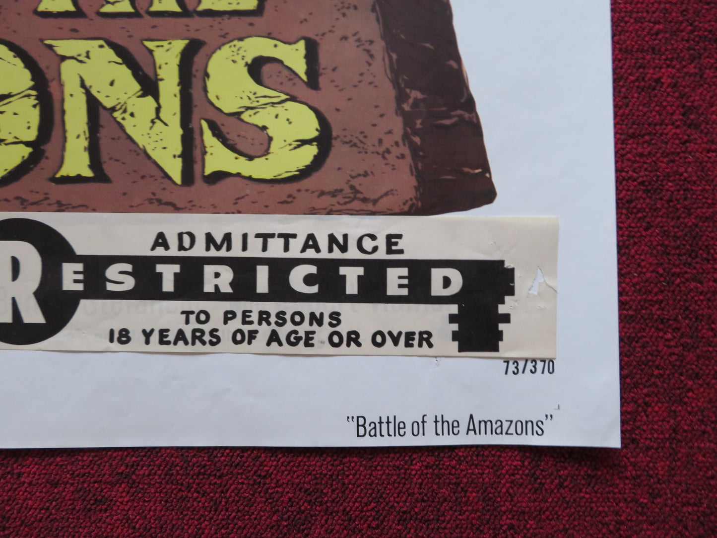 BATTLE OF THE AMAZONS FOLDED US ONE SHEET POSTER LINCOLN TATE LUCRETIA LOVE 1973 - Rendezvous Cinema