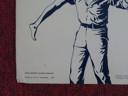 IL MIO UOMO E' UN SELVAGGIO - A ITALIAN FOTOBUSTA POSTER YVES MOTAND 1975 - Rendezvous Cinema