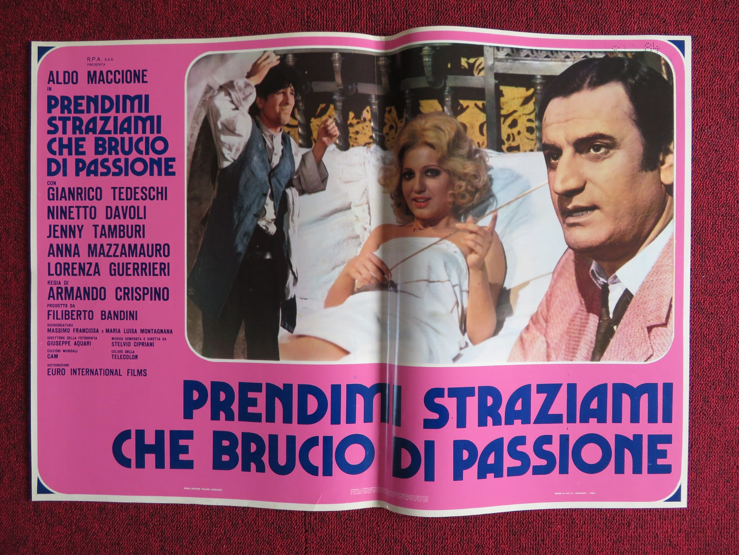 PRENDIMI STRAZIAMI CHE BRUCIO DI PASSIONE - A ITALIAN FOTOBUSTA POSTER 1975 - Rendezvous Cinema