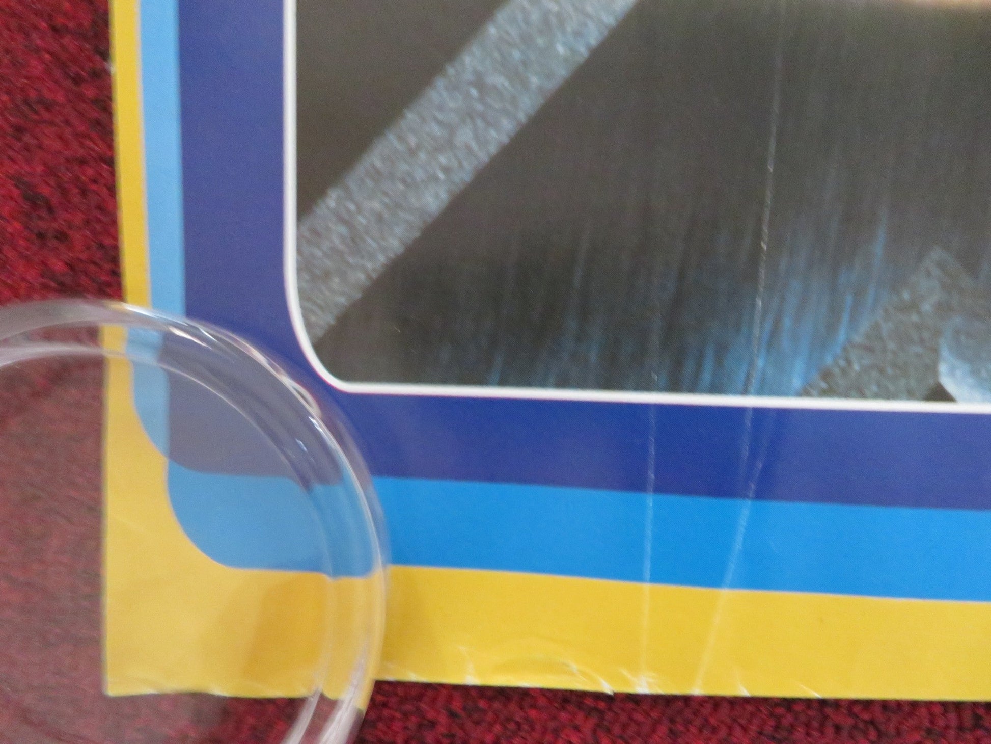 IN 2 FILM UK QUAD ROLLED POSTER CHICKEN RUN PITCH BLACK GLADIATOR 2000 Rendezvous Cinema Movie posters