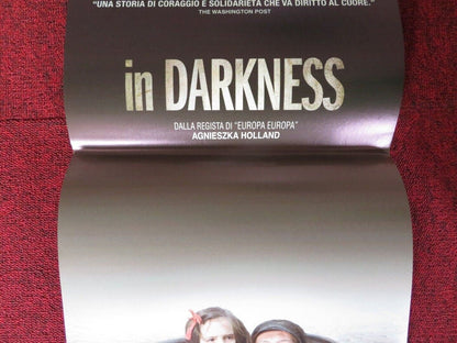 IN DARKNESS ITALIAN LOCANDINA (26.5"x12.5") POSTER ROBERT WIECKIEWICZ 2011 - Rendezvous Cinema