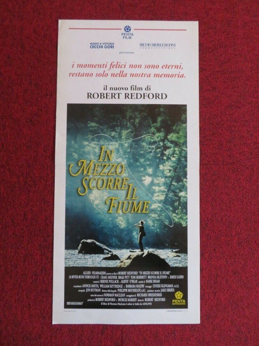 IN MEZZO SCORRE IL FIUME ITALIAN LOCANDINA (27.5"x13") POSTER 1992 Movie posters