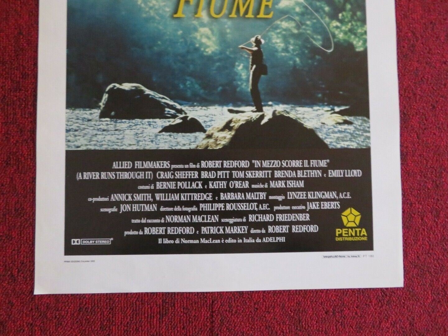 IN MEZZO SCORRE IL FIUME ITALIAN LOCANDINA (27.5"x13") POSTER 1992 Movie posters