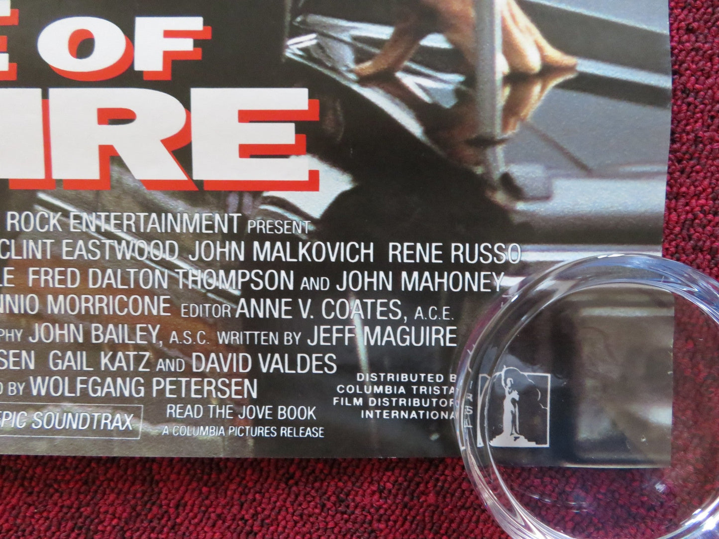 IN THE LINE OF FIRE VHS VIDEO POSTER CLINT EASTWOOD JOHN MALKOVICH 1993 Rendezvous Cinema Movie posters