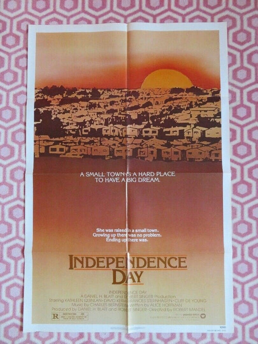 INDEPENDENCE DAY FOLDED US ONE SHEET POSTER KATHLEEN QUINLAN 1982 Movie posters