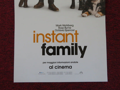 INSTANT FAMILY ITALIAN LOCANDINA (27"x13") POSTER M WAHLBERG R BYRNE 2018 Rendezvous Cinema Movie posters