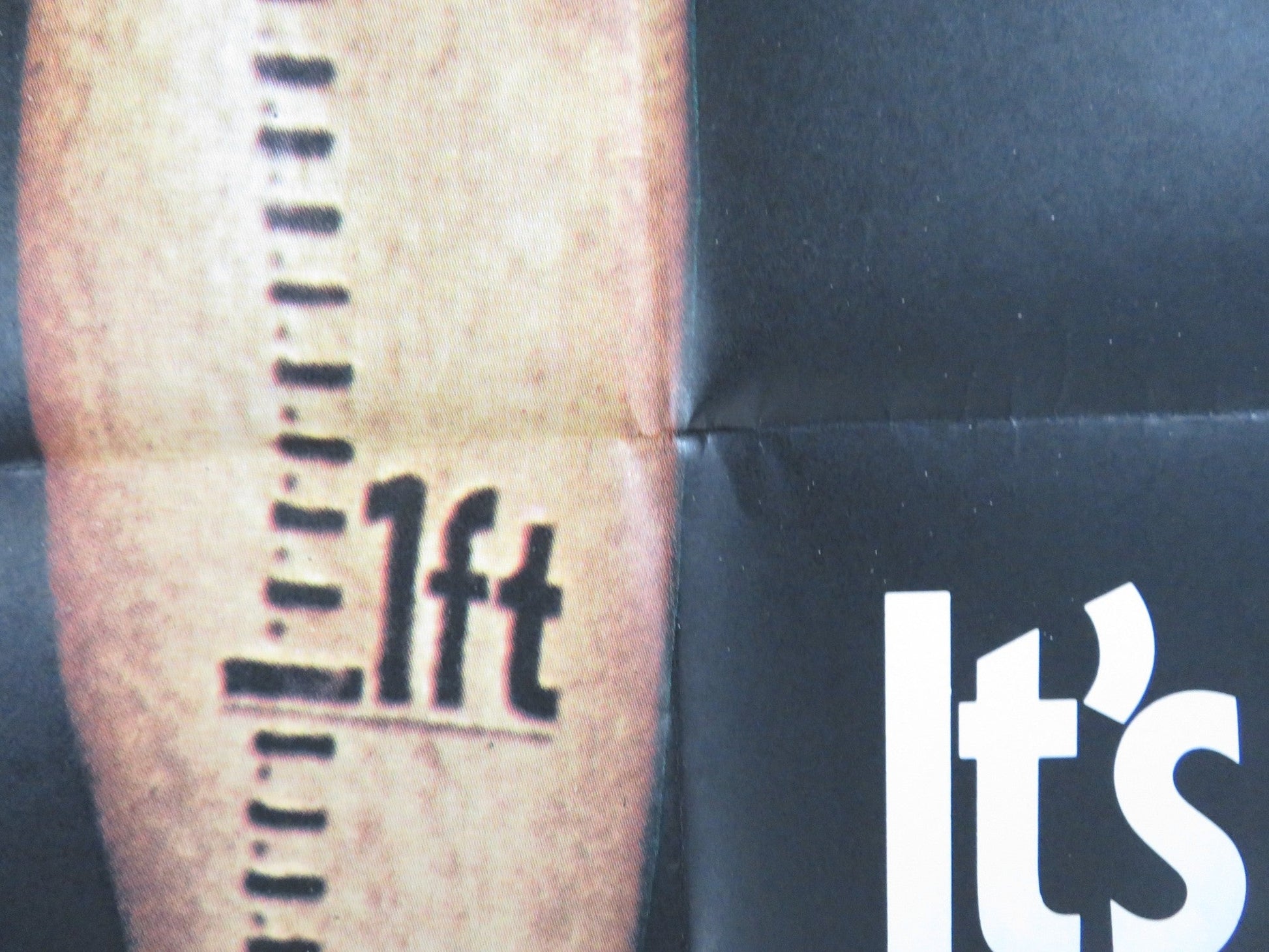 IT'S A 2FT 6" ABOVE THE GROUND WORLD FOLDED US ONE SHEET POSTER H. BENNETT 1973 Rendezvous Cinema Movie posters