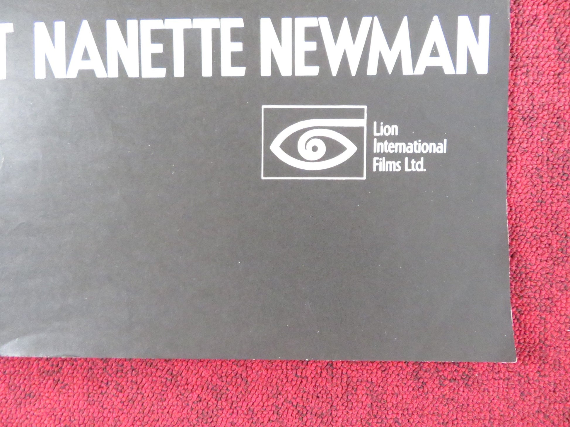 IT'S A 2FT 6" ABOVE THE GROUND WORLD FOLDED US ONE SHEET POSTER H. BENNETT 1973 Rendezvous Cinema Movie posters