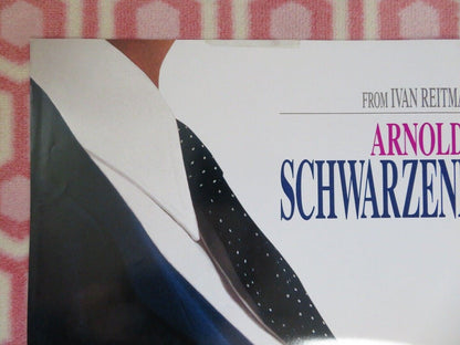 JUNIOR FOLDED US ONE SHEET POSTER DEVITO SCHWARZENEGGER 1994 Movie posters