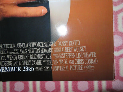 JUNIOR FOLDED US ONE SHEET POSTER DEVITO SCHWARZENEGGER 1994 Movie posters