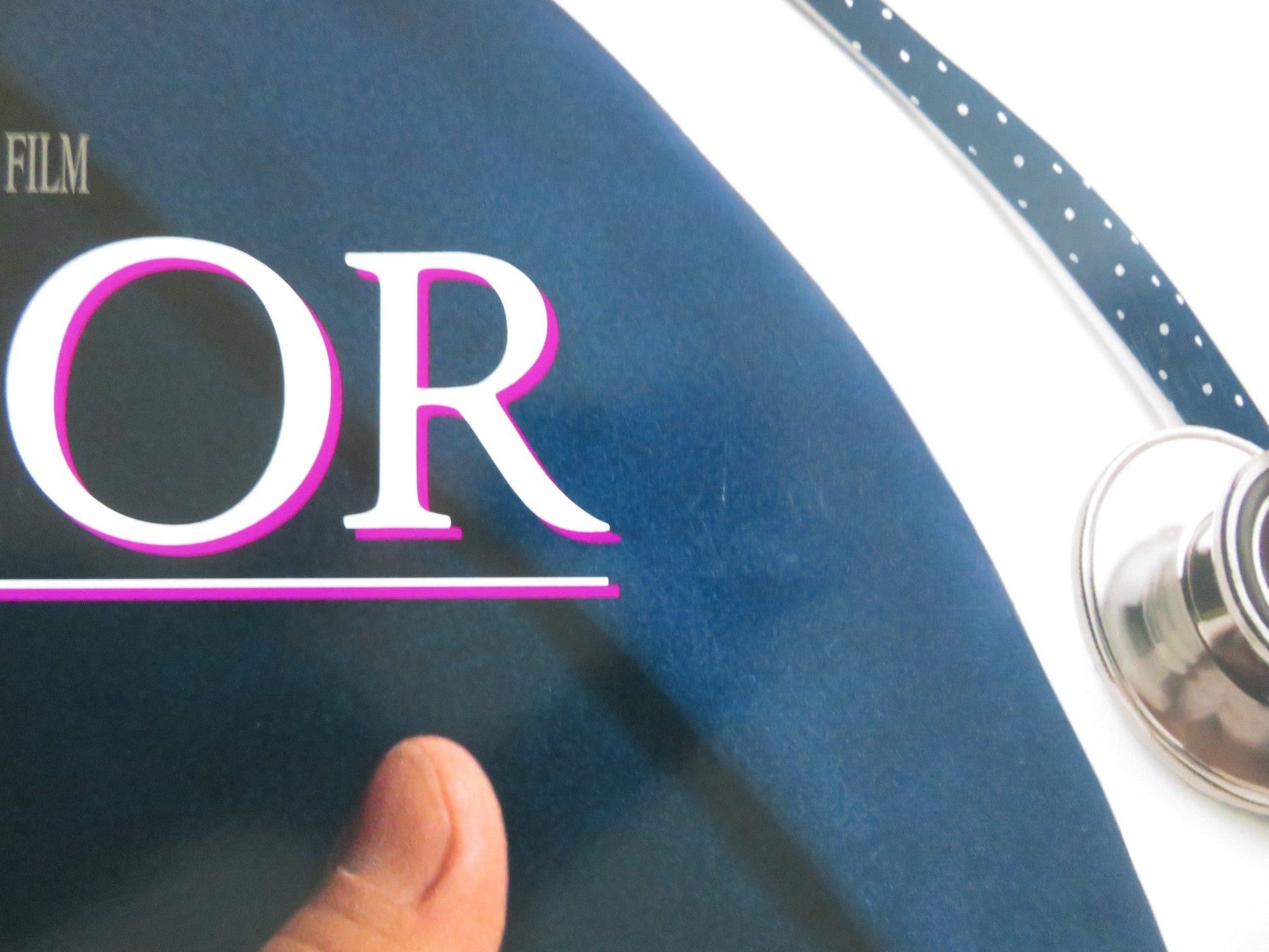 JUNIOR US ONE SHEET ROLLED POSTER ARNOLD SCHWARZENEGGER DANNY DE VITO 1994 Rendezvous Cinema Movie posters