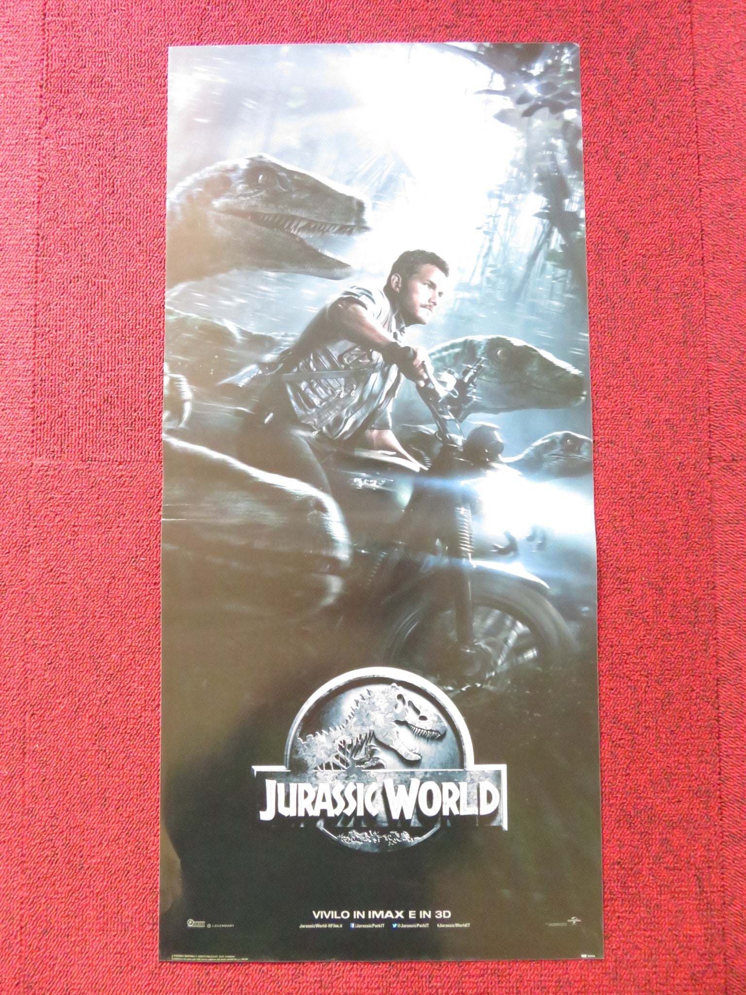 JURASSIC WORLD ITALIAN LOCANDINA POSTER CHRIS PRATT BRYCE DALLAS HOWARD 2015 Rendezvous Cinema Movie posters