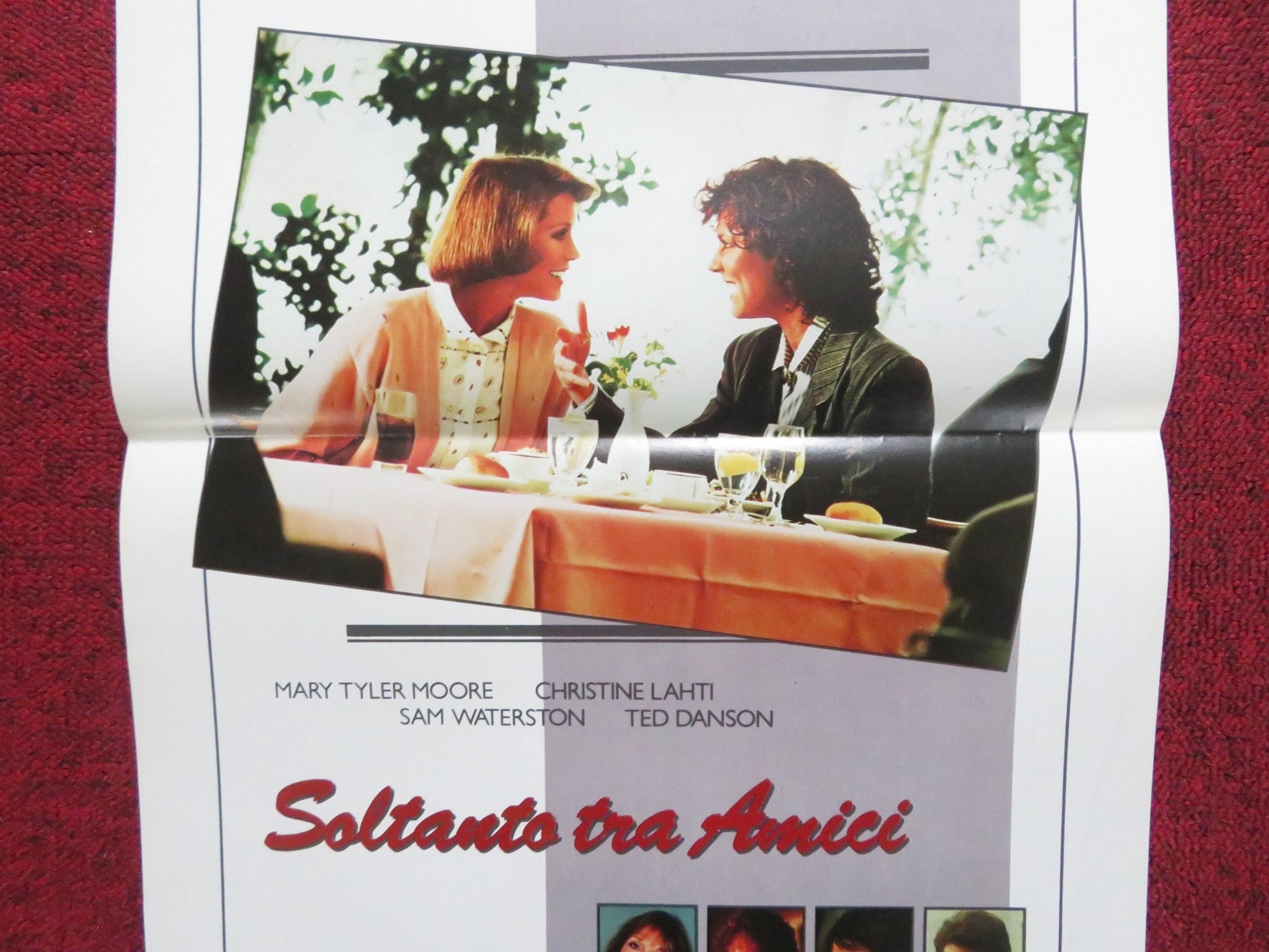 JUST BETWEEN FRIENDS ITALIAN LOCANDINA POSTER MARY TYLER MOORE TED DANSON 1986 Rendezvous Cinema Movie posters