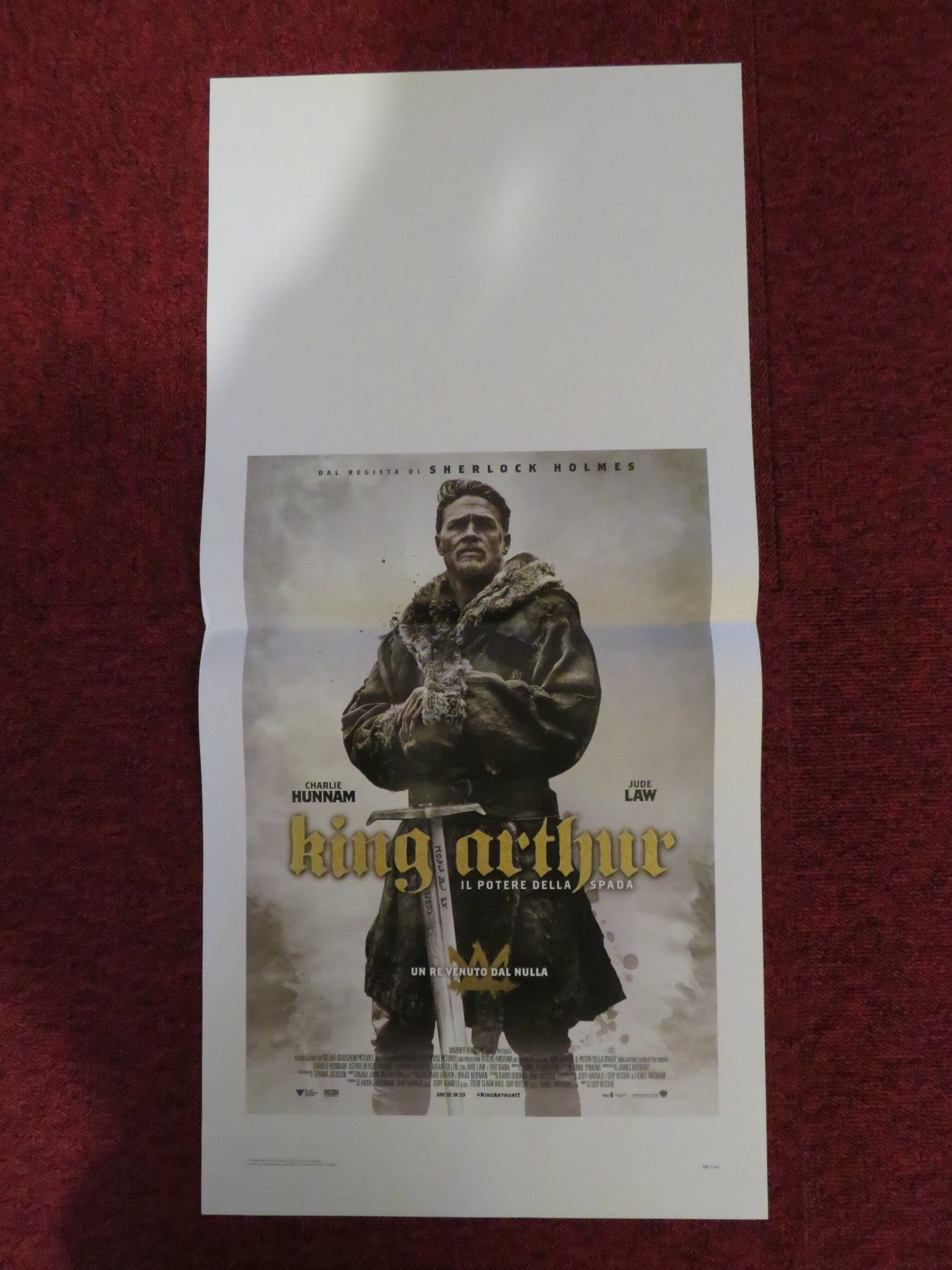 KING ARTHUR LEGEND OF THE SWORD ITALIAN LOCANDINA POSTER JUDE LAW HUNNAM 2017 Rendezvous Cinema Movie posters