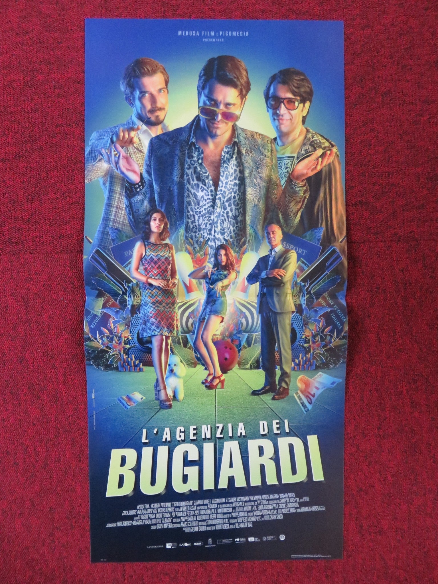 L' AGENZIA DEI BUGIARDI ITALIAN LOCANDINA POSTER GIAMPAOLO MORELLI 2019 Rendezvous Cinema Movie posters