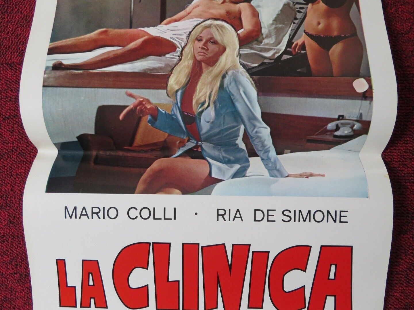 LA CLINICA DELL'AMORE ITALIAN LOCANDINA (27.5"x12") POSTER MARIO COLLI 1976 - Rendezvous Cinema