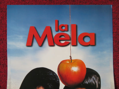 LA MELA / THE APPLE ITALIAN LOCANDINA POSTER MASSOUMEH NADERI ZAHRA NADERI 1998 Rendezvous Cinema Movie posters