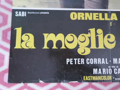 LA MOGLIE INFEDELE La joven casada ITALIAN FOGLIO POSTER PETER CORRAL 1975 Movie posters