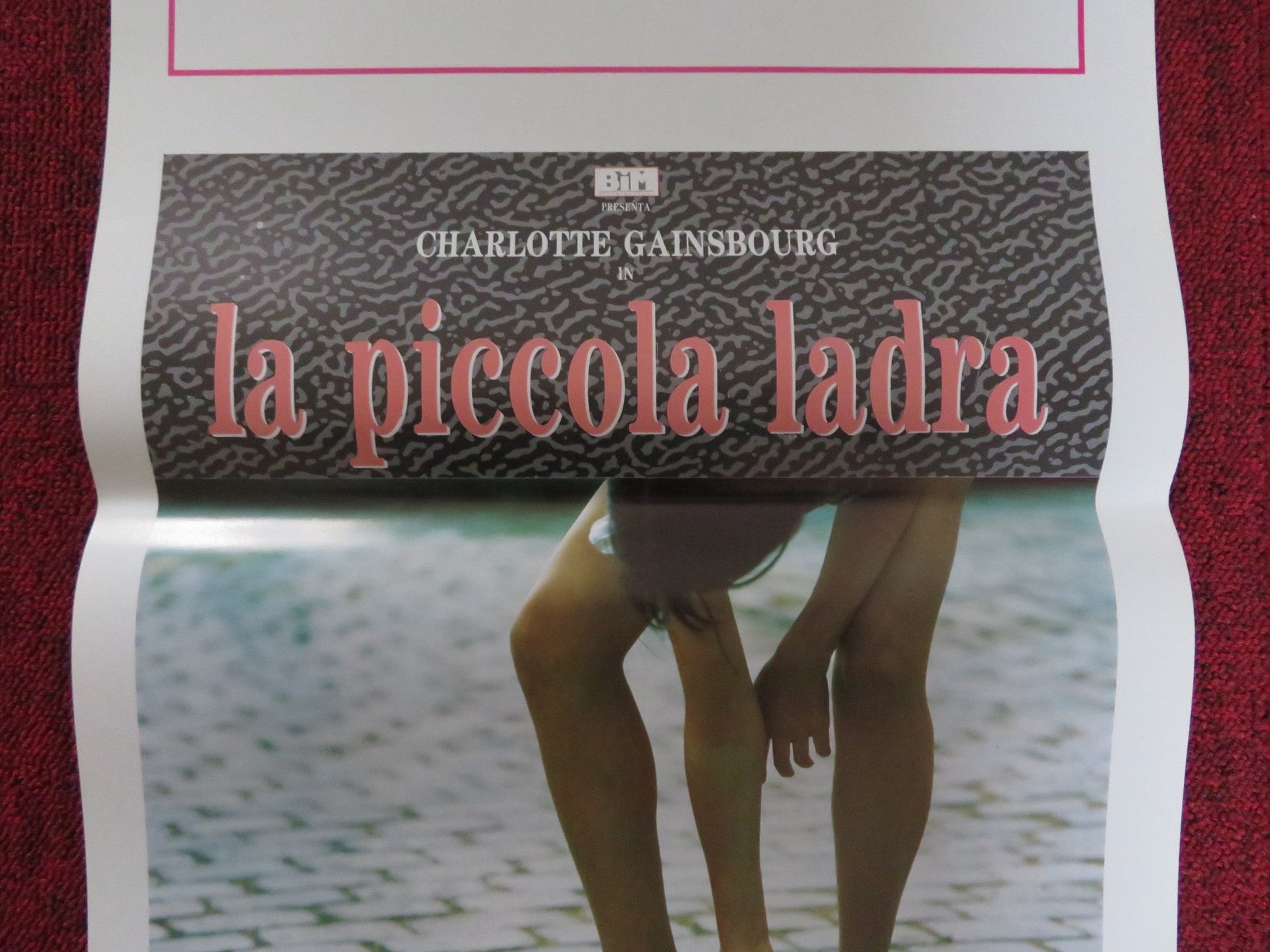 LA PICCOLA LADRA ITALIAN LOCANDINA POSTER CHARLOTTE GAINSBOURG D. BEZACE 1988 Rendezvous Cinema Movie posters