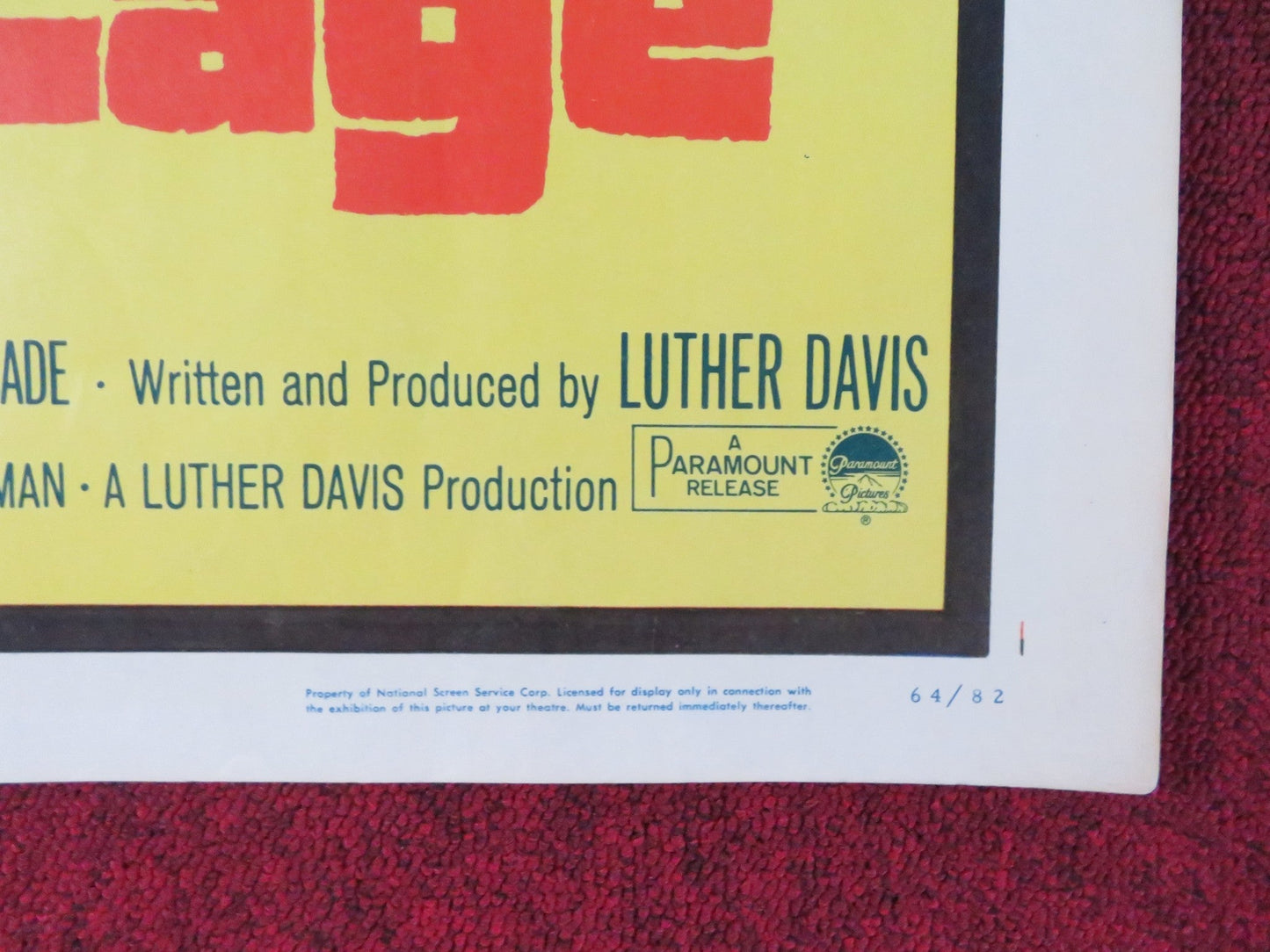 LADY IN A CAGE HALF SHEET (22"x 28") POSTER OLIVIA DE HAVILLAND JAMES CAAN 1964 Rendezvous Cinema Movie posters