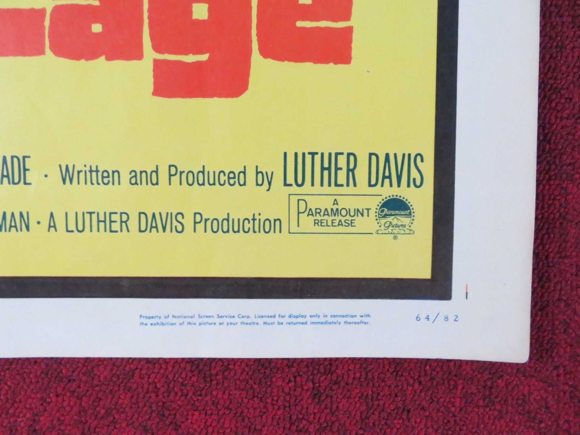 LADY IN A CAGE HALF SHEET (22"x 28") POSTER OLIVIA DE HAVILLAND JAMES CAAN 1964 Rendezvous Cinema Movie posters